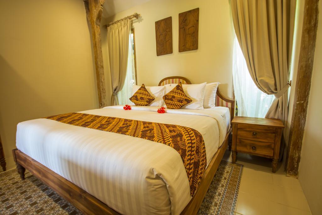 Villa Joglo con 2 Camere da Letto e Piscina Privata